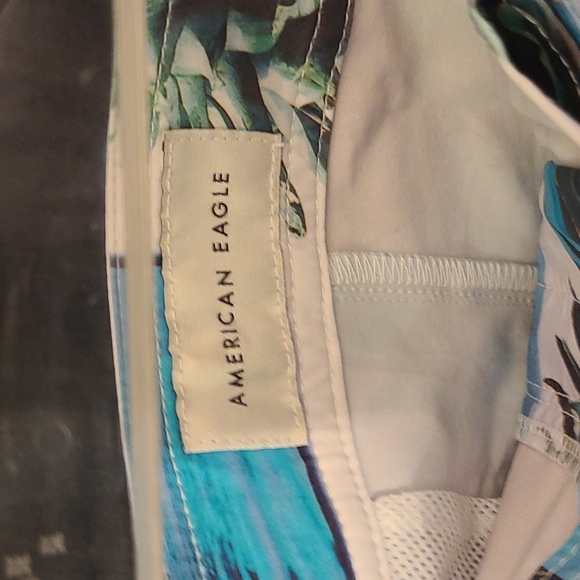 AEO boardshorts - Picture 4 of 7